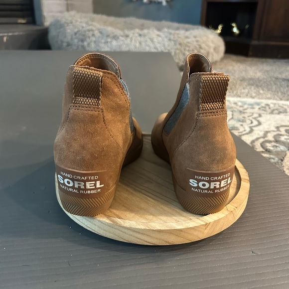 Sorel out and about Suede slip on Ankle Boots - Picture 3 of 12